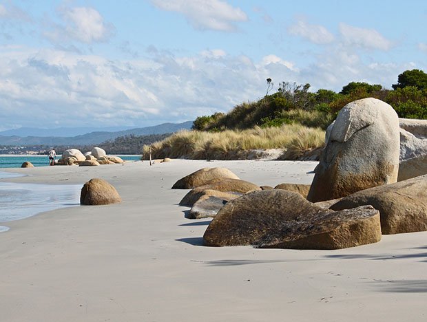 Beach-on-Tasmania