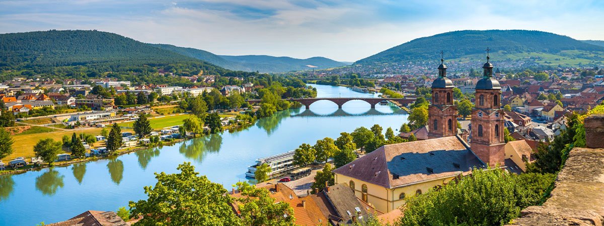 Main River – Winding its way through Miltenberg Main River - Winding its way through Miltenberg